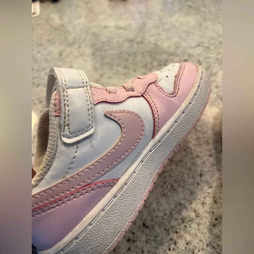 Nike Shoes toddler girl size 9 pink and white